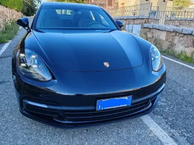 Usata Porsche Panamera 330 CV (242 kW) 2018 Nero Utilitaria