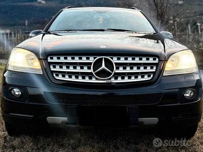 Usata Mercedes ML320 224 CV (164 kW) 2006 Nero SUV