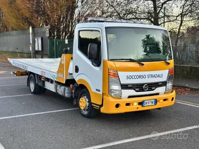 Usata Nissan Cabstar 150 CV (110 kW) 2008 Bianco Pick-up