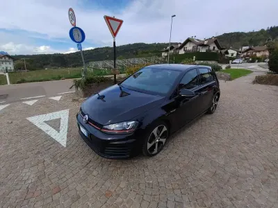 Usata VW Golf VII GTI 220 CV (161 kW) 2016 Nero Berlina
