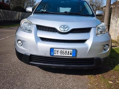 Usata Toyota Urban Cruiser 90 CV (66 kW) 2009 Grigio Utilitaria