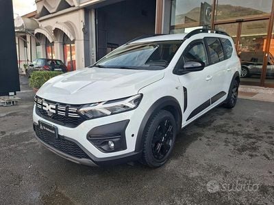 Usata Dacia Jogger Extreme 101 CV (74 kW) 2023 Bianco Monovolume