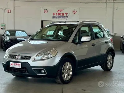 Usata Fiat Sedici Emotion 135 CV (99 kW) 2014 Grigio SUV