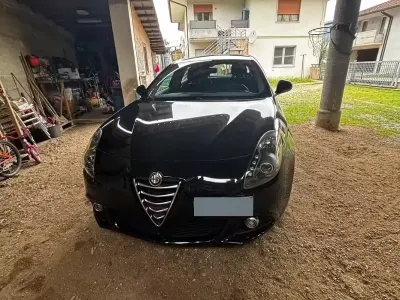 Usata Alfa Romeo Giulietta 120 CV (88 kW) 2016 Nero Utilitaria