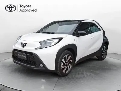 Usata Toyota Aygo X Trend 72 CV (52 kW) 2023 Bianco SUV