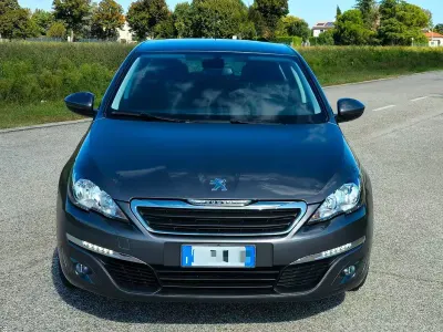 Usata Peugeot 308 120 CV (88 kW) 2016 Grigio Berlina