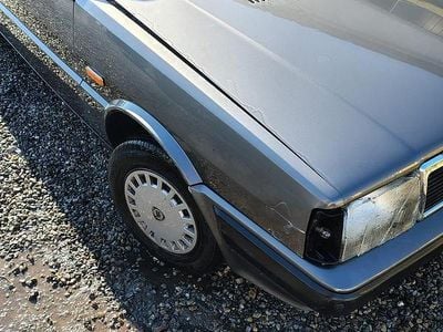 Usata Lancia Prisma 1987 Grigio Berlina