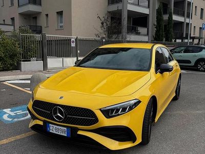 Usata Mercedes A180 AMG line 136 CV (100 kW) 2023 Giallo Berlina