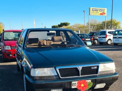 Usata Lancia Thema 147 CV (108 kW) 1991 Verde Berlina