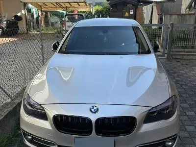 Usata BMW 520 Comfort Edition 184 CV (135 kW) 2013 Grigio Berlina