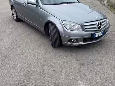 Usata Mercedes C200 156 CV (114 kW) 2012 Grigio Berlina