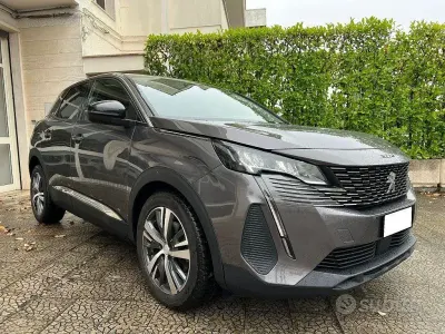 Usata Peugeot 3008 Allure 131 CV (96 kW) 2022 Grigio SUV