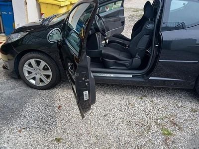 Usata Peugeot 207 120 CV (88 kW) 2009 Nero Utilitaria