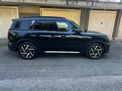 Usata Mini Countryman 150 CV (110 kW) 2024 Nero SUV