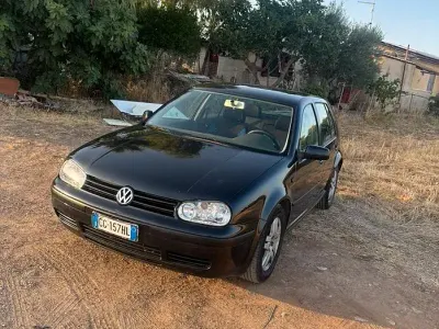 Usata VW Golf IV 90 CV (66 kW) 2003 Nero Berlina
