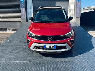 Usata Opel Crossland X Elegance 110 CV (80 kW) 2022 Hot red met SUV