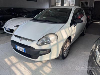 Usata Fiat Punto Evo Dynamic 77 CV (56 kW) 2010 Bianco Utilitaria