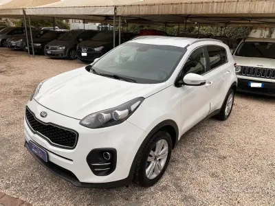Usata Kia Sportage Style 116 CV (85 kW) 2016 Bianco SUV