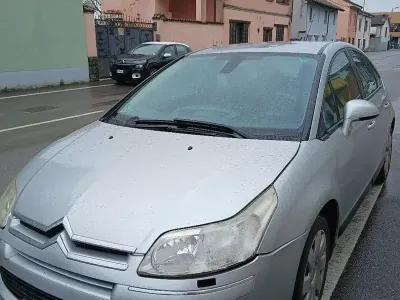 Usata Citroën C4 109 CV (80 kW) 2005 Grigio Berlina