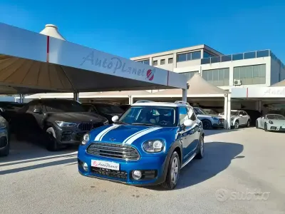 Usata Mini One Countryman Hype 116 CV (85 kW) 2018 Blu SUV