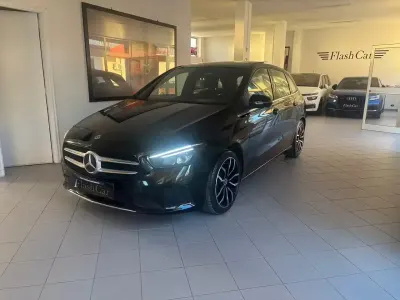 Usata Mercedes B180 116 CV (85 kW) 2020 Nero Utilitaria