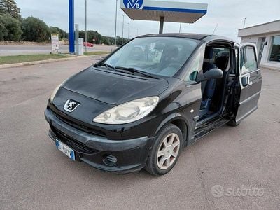 Peugeot 1007