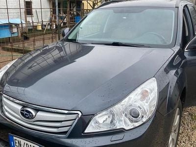 Usata Subaru Outback 167 CV (122 kW) 2012 Grigio Station wagon