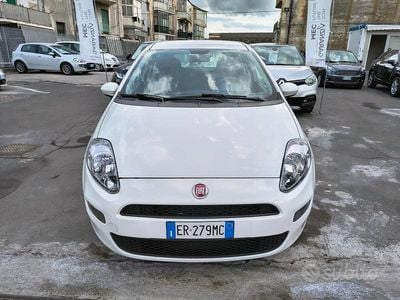Usata Fiat Punto 77 CV (56 kW) 2013 Bianco Utilitaria