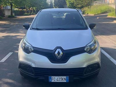 Usata Renault Captur Intens 90 CV (66 kW) 2016 Argento SUV