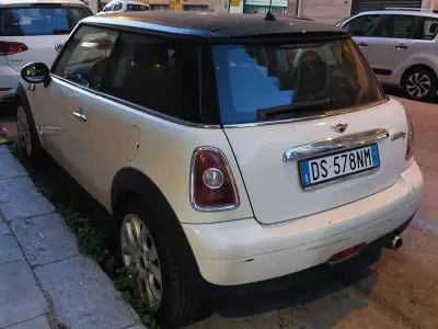 Usata Mini Cooper D 109 CV (80 kW) 2008 Beige Utilitaria