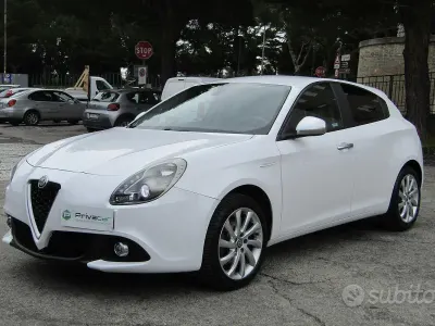 Occasion Alfa Romeo Giulietta Super 120 PK (88 kW) 2017 Wit Hatchback