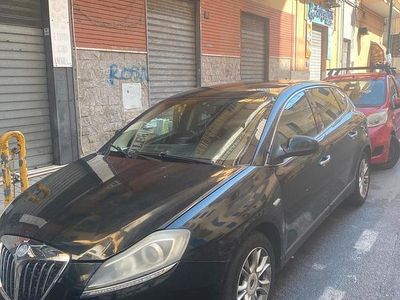 Usata Lancia Delta 120 CV (88 kW) 2010 Nero Utilitaria