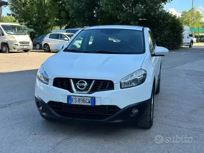 Usata Nissan Qashqai Tekna 131 CV (96 kW) 2013 Bianco SUV