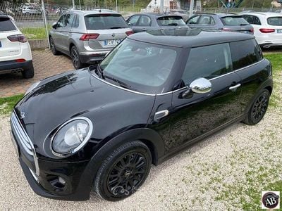 Usata Mini One Clubman Hype 95 CV (69 kW) 2017 Nero Station wagon