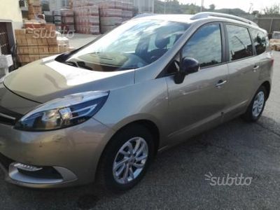 Renault scenic usata 7 posti