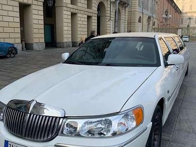 Usata Lincoln Town Car 203 CV (149 kW) 2010 Bianco Berlina