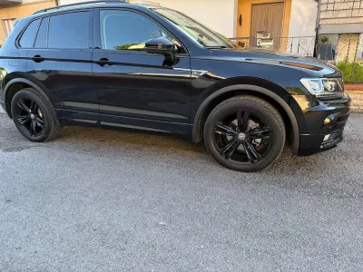 Usata VW Tiguan Black Edition 131 CV (96 kW) 2020 Nero SUV