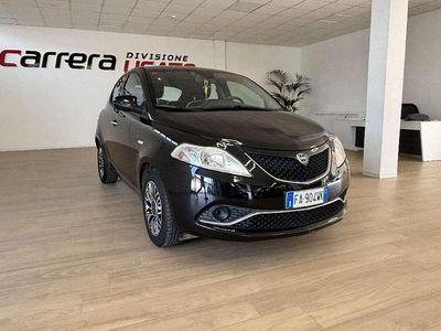 Usata Lancia Ypsilon Silver 95 CV (69 kW) 2015 Nero Utilitaria
