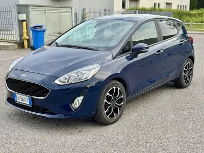 Usata Ford Fiesta 82 CV (60 kW) 2018 Blu/azzurro Utilitaria