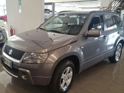 Usata Suzuki Grand Vitara 129 CV (94 kW) 2008 Grigio SUV