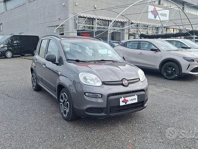 Usata Fiat Panda City Life 70 CV (51 kW) 2022 Grigio Berlina