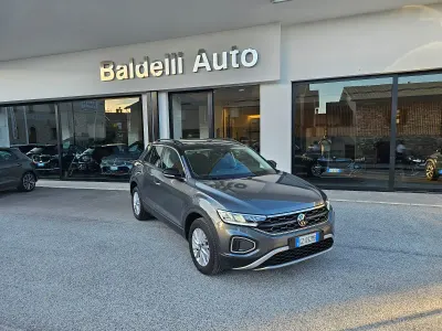 Begagnad VW T-Roc Life 115 HK (84 kW) 2025 Grå SUV