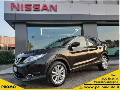 Usata Nissan Qashqai Acenta 110 CV (80 kW) 2015 Nero SUV