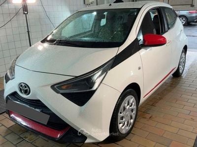 Begagnad Toyota Aygo 69 HK (50 kW) 2018 Vit Halvkombi