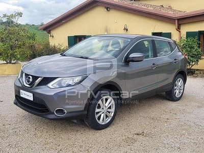 Usata Nissan Qashqai Acenta 110 CV (80 kW) 2016 Grigio SUV