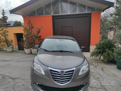 Usata Lancia Ypsilon 95 CV (69 kW) 2011 Grigio Utilitaria