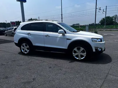 Usata Chevrolet Captiva LT 184 CV (135 kW) 2012 Bianco SUV