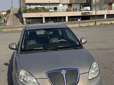 Usata Lancia Ypsilon 75 CV (55 kW) 2010 Utilitaria