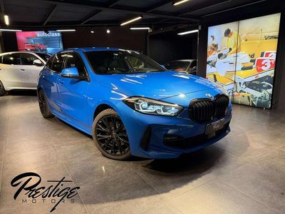 Usata BMW 118 M Sport 150 CV (110 kW) 2022 Blu/azzurro Utilitaria