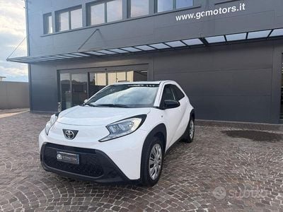 Usata Toyota Aygo X Active 72 CV (52 kW) 2024 Bianco SUV